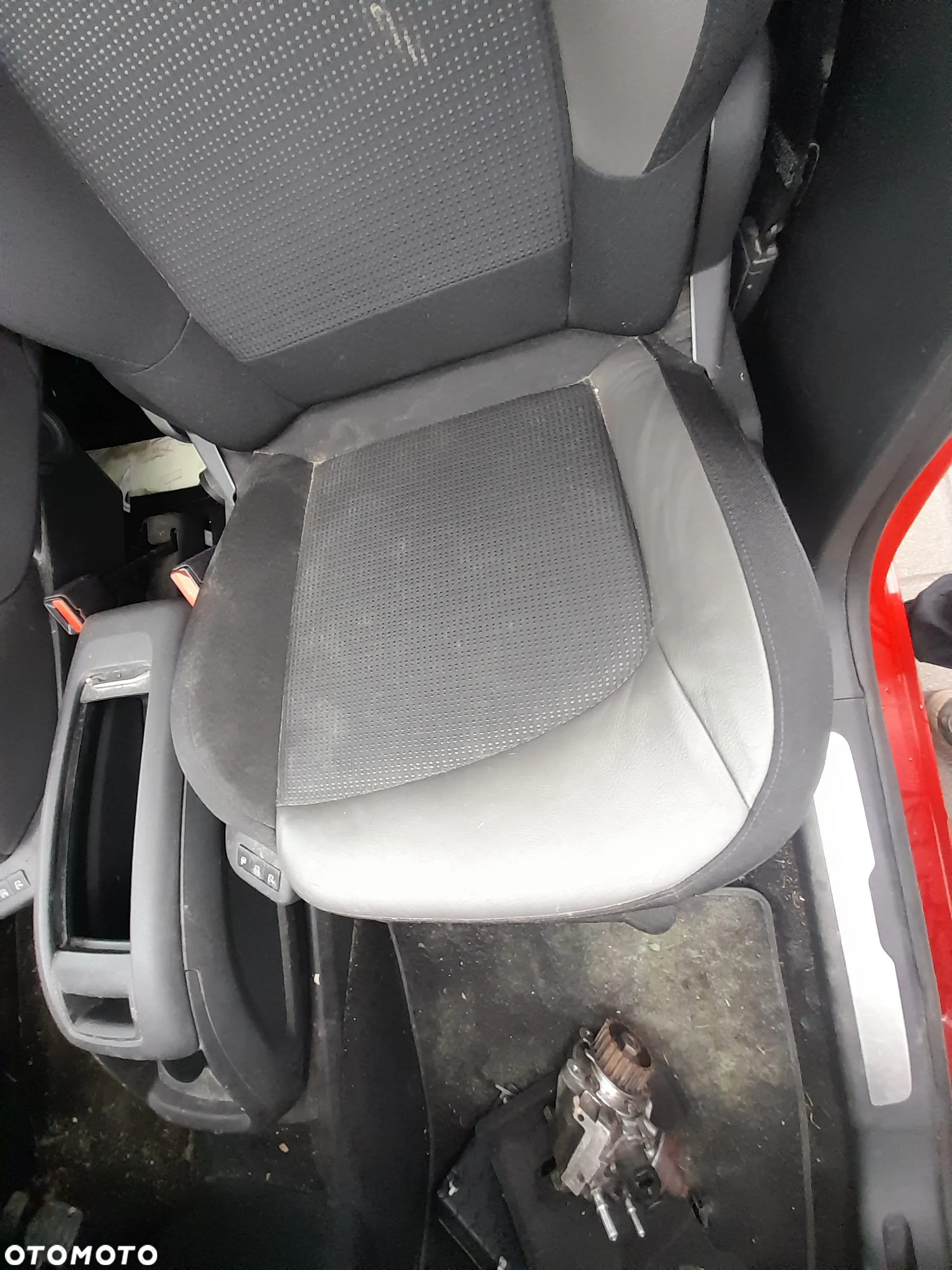 CITROEN C4 GRAND PICASSO II FOTELE KANAPA KOMPLET 7 OSOBOWE ELEKTRYCZNE WERSJA ANGIELSKA - 4