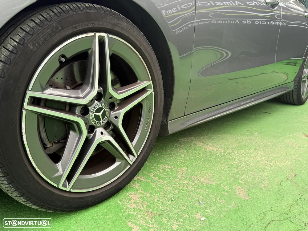 Mercedes-Benz CLA 200 d Shooting Brake AMG Line Aut. - 4