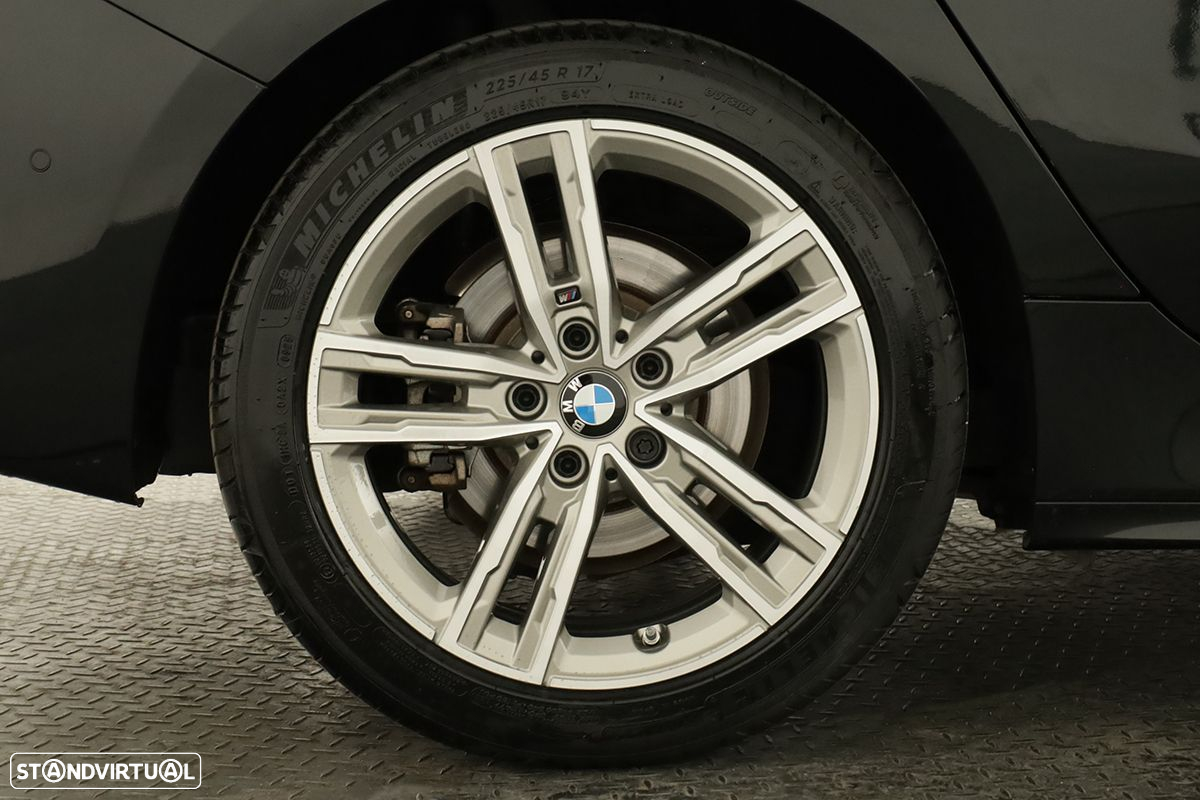 BMW 116 d Pack Desportivo M Auto - 9