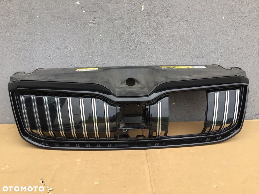 Grill Atrapa Skoda SuperB lll 3Lift