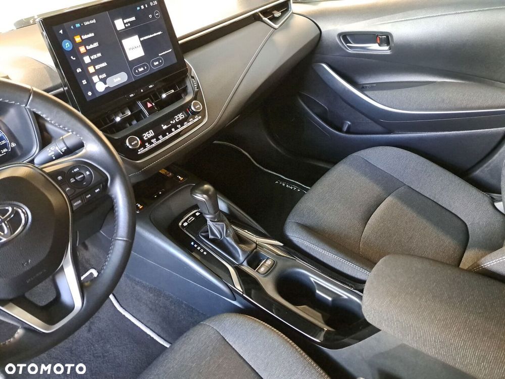 Toyota Corolla 1.8 Hybrid Comfort - 30