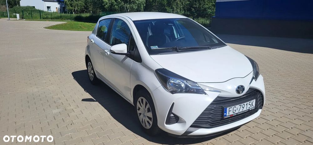 Toyota Yaris 1.5 Active - 2