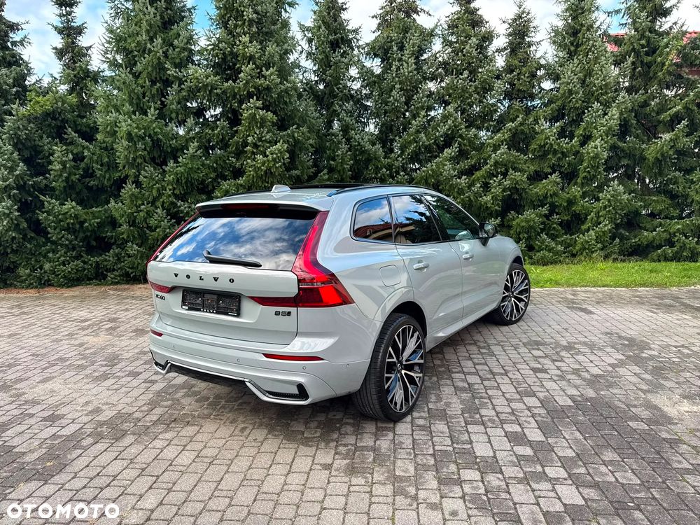 Volvo XC 60 B5 B AWD Ultra Dark - 23