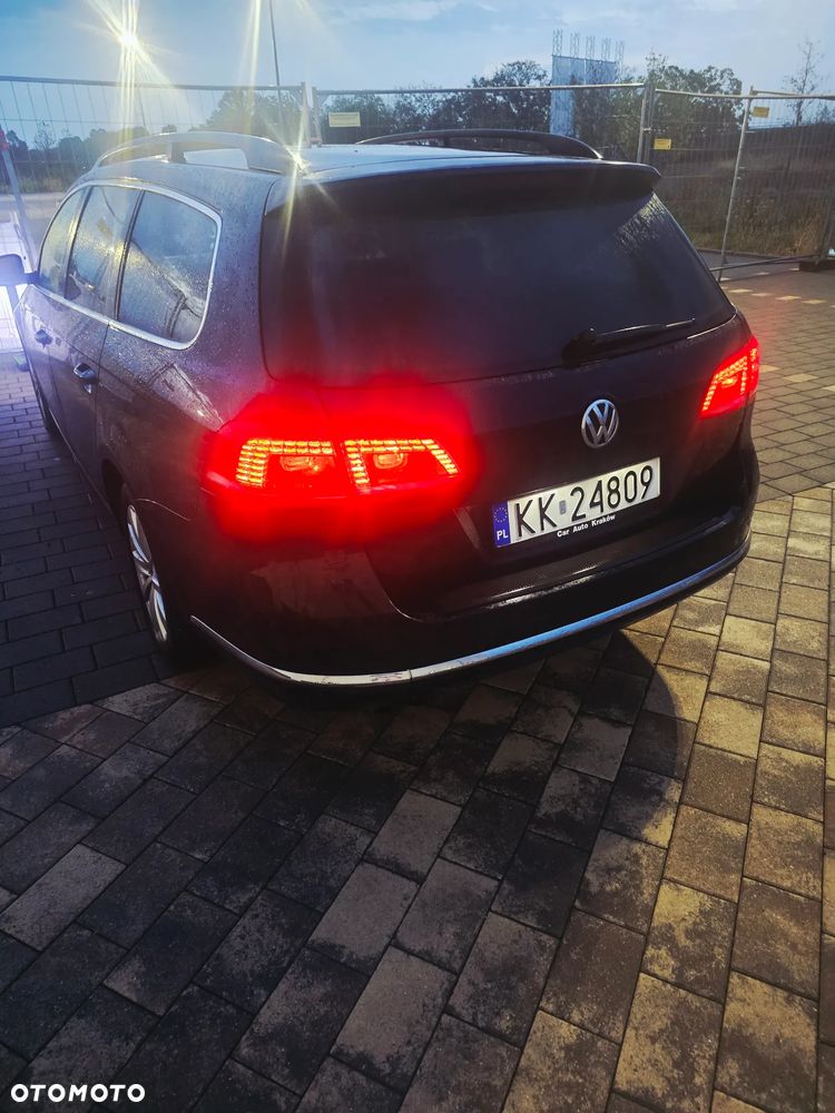 Volkswagen Passat 2.0 TDI Comfortline R-Style - 10