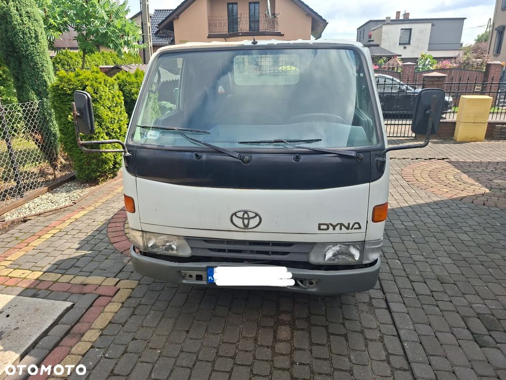 Toyota Dyna 150 - 9