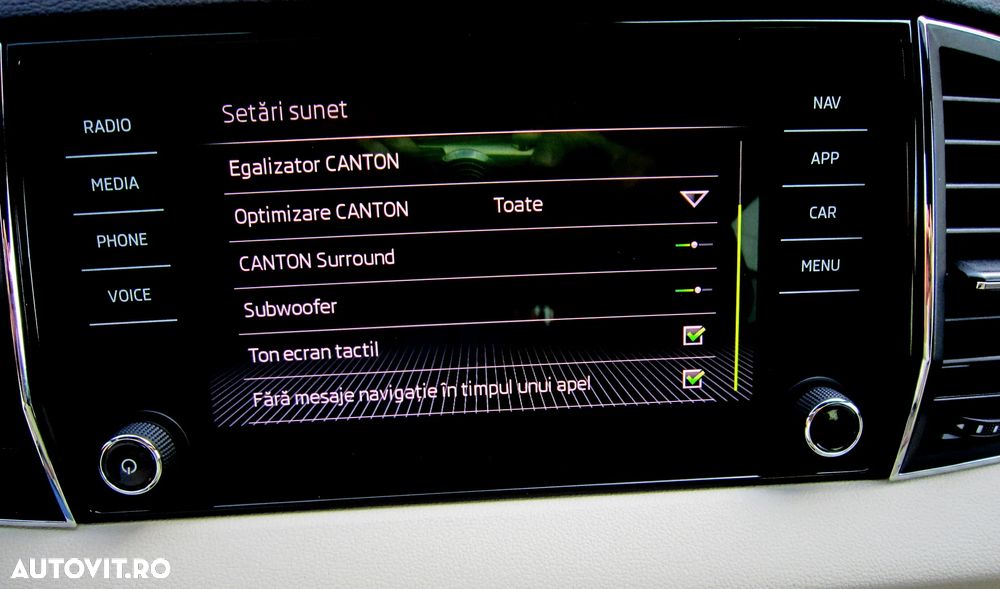 Skoda Karoq 1.5 TSI ACT DSG Style - 32