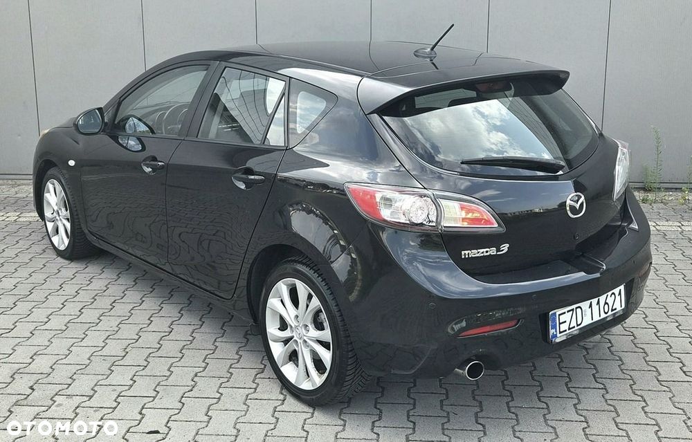 Mazda 3 1.6 CD Exclusive + - 4