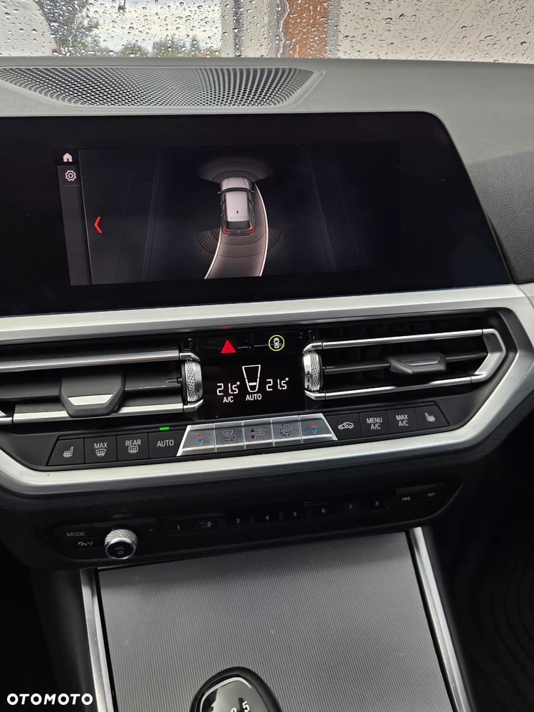 BMW Seria 3 320d Sport Line Shadow - 14