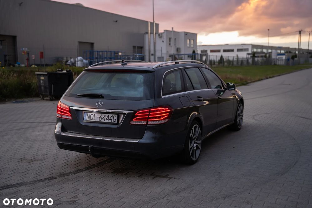 Mercedes-Benz Klasa E 200 BlueTEC Elegance - 3