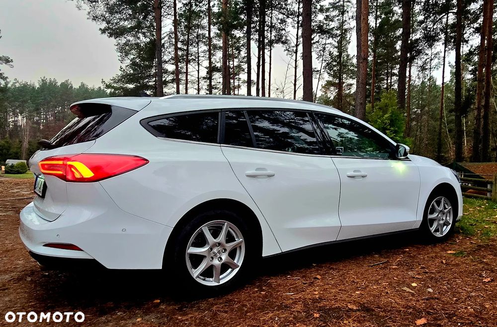 Ford Focus 1.5 EcoBlue STart-Stopp-System TITANIUM - 10