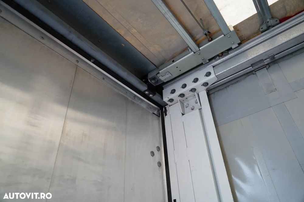 LeciTrailer CORTINĂ / STANDARD / PODEA PUTERNICĂ / AXĂ RIDICATĂ / ANVELOPE 100% / AXE - 23