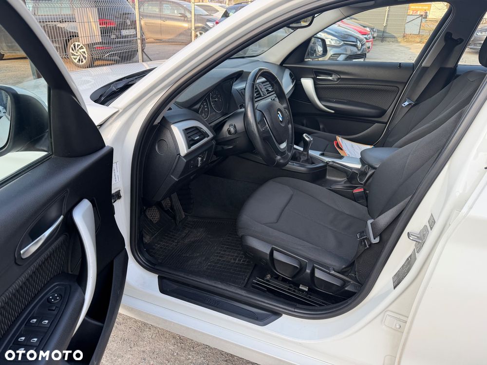 BMW Seria 1 114i - 6