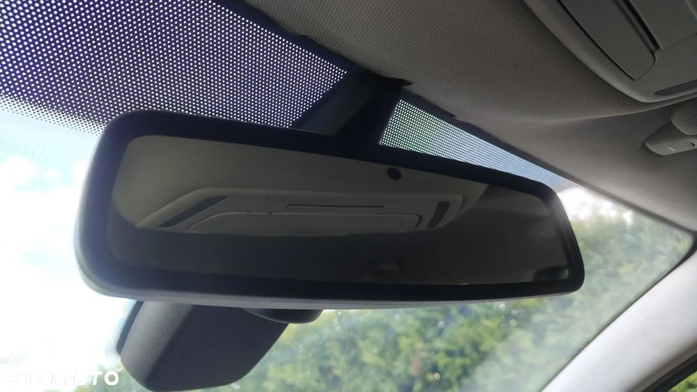 Ford Mondeo 2.0 TDCi Titanium - 21