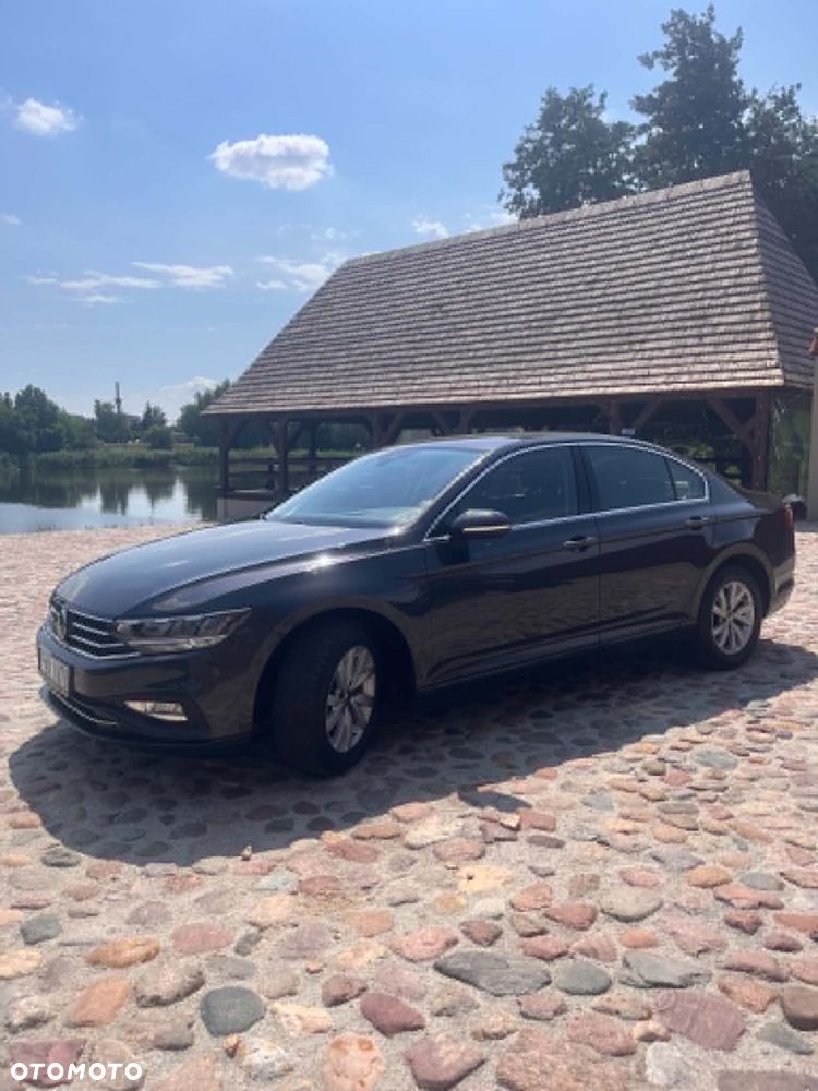 Volkswagen Passat 2.0 TDI SCR DSG Comfortline - 9