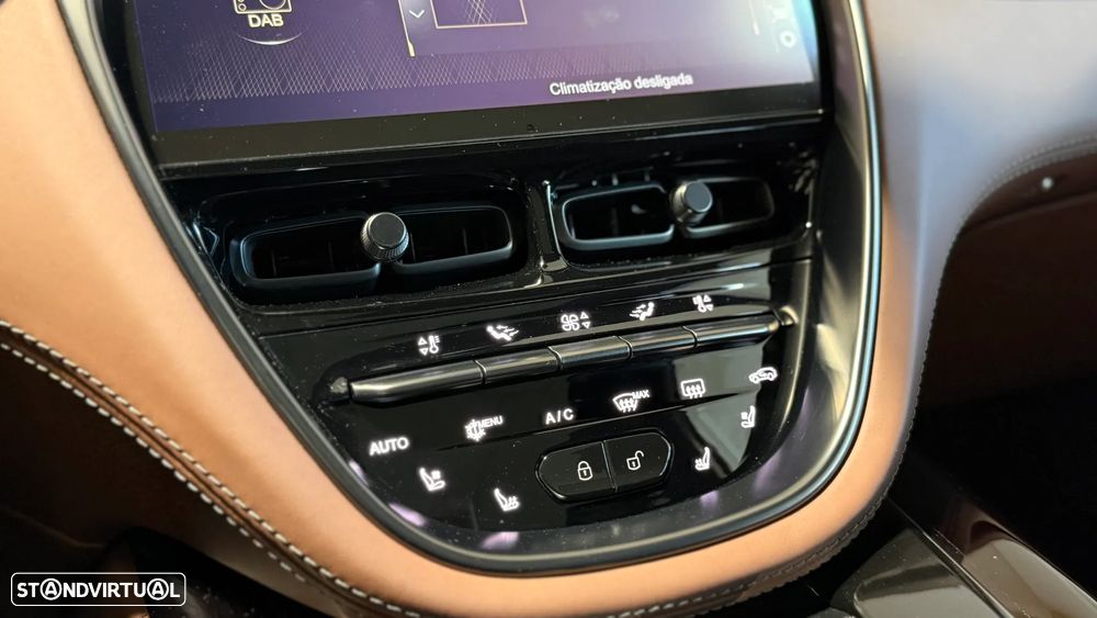 Aston Martin DBX 707 - 29