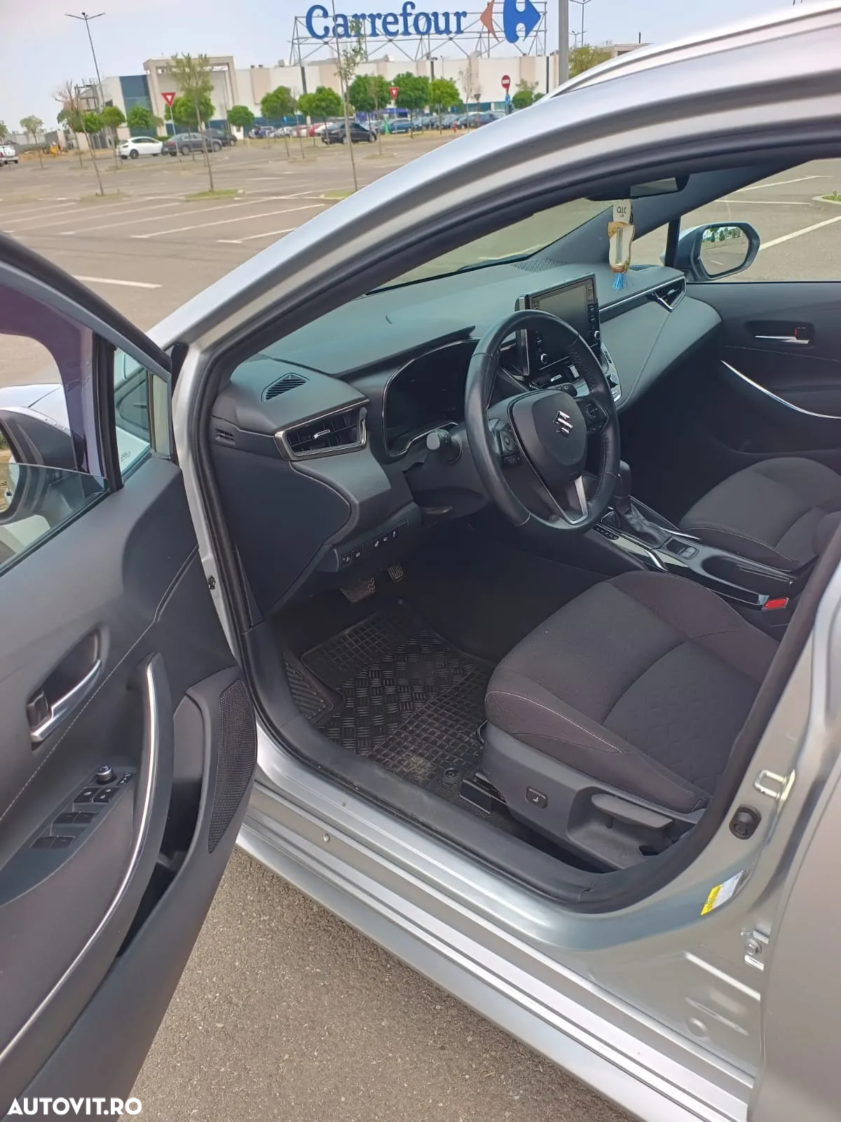 Suzuki Swace 1.8 E-CVT HEV Passion - 9