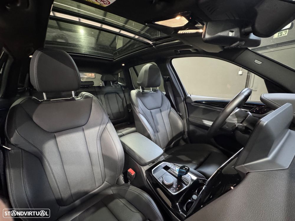 BMW iX3 M Sport Impressive - 35
