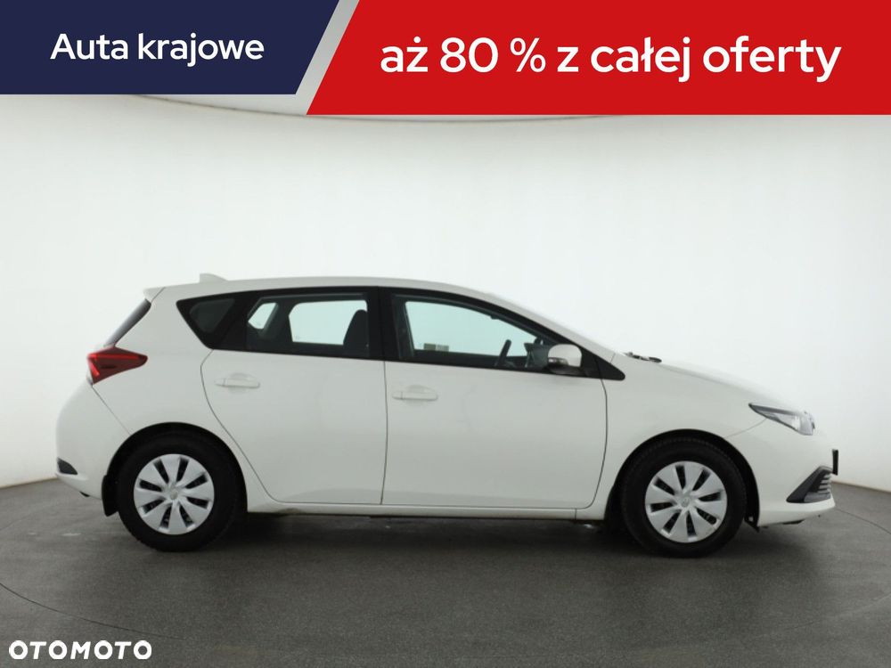 Toyota Auris - 8