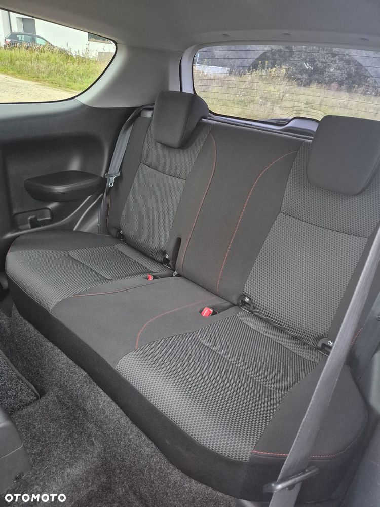 Suzuki Swift 1.6 Sport - 11