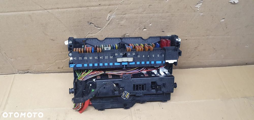 Skrzynka bezpieczników BMW 3 E46 8364542 8364540 - 1