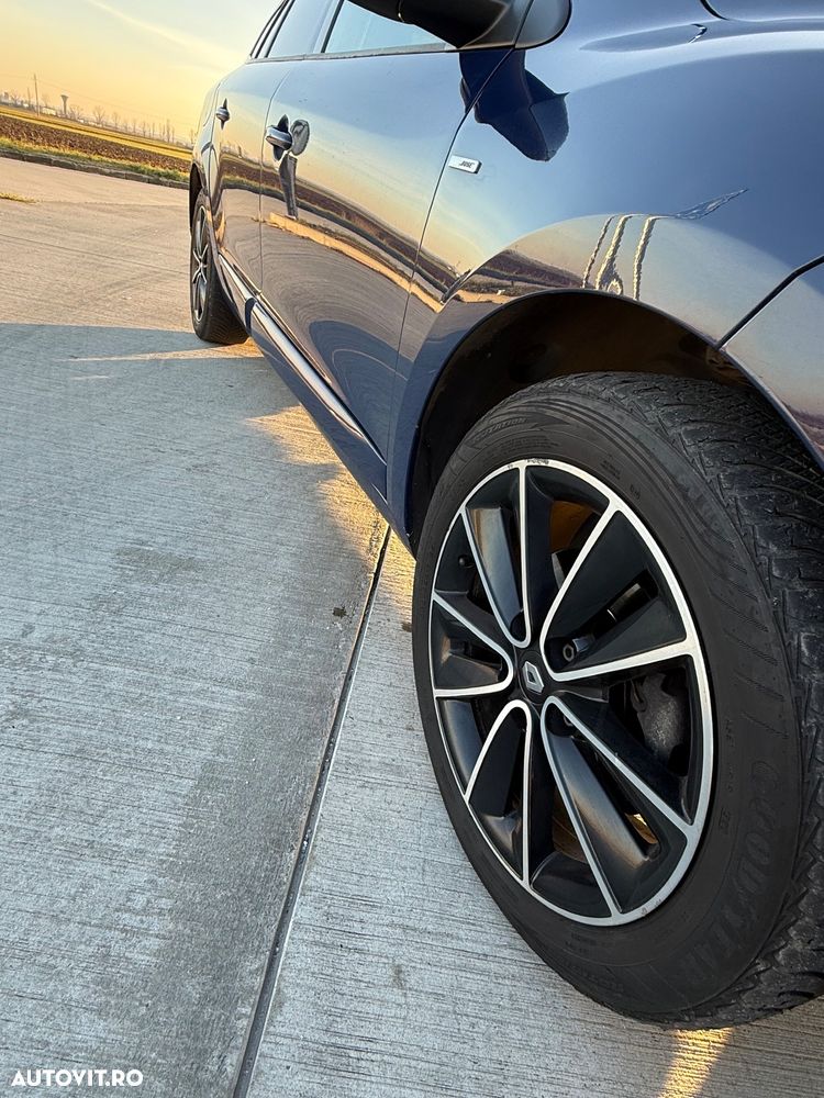 Renault Megane ENERGY dCi 110 Start & Stop Bose Edition - 21
