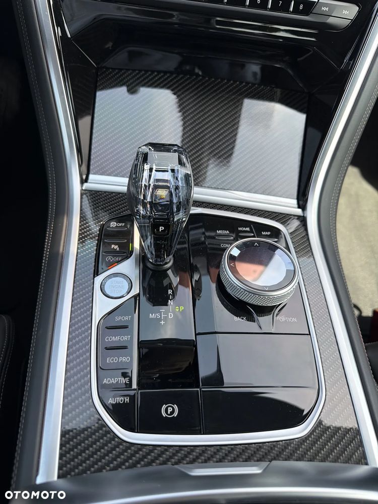 BMW Seria 8 M850i xDrive - 27