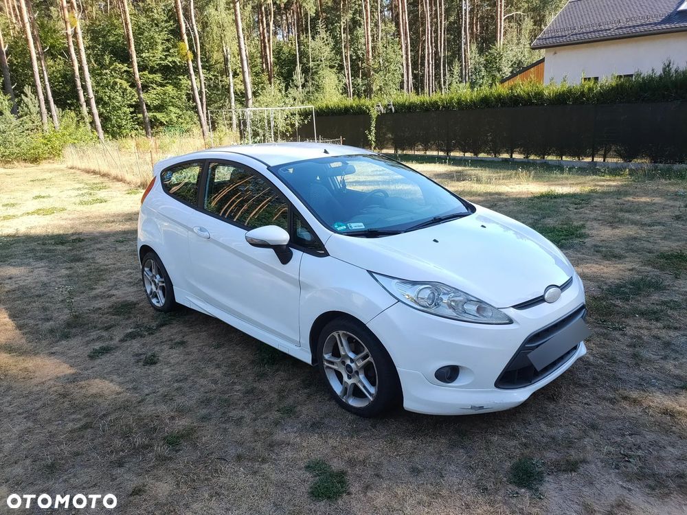 Ford Fiesta - 10