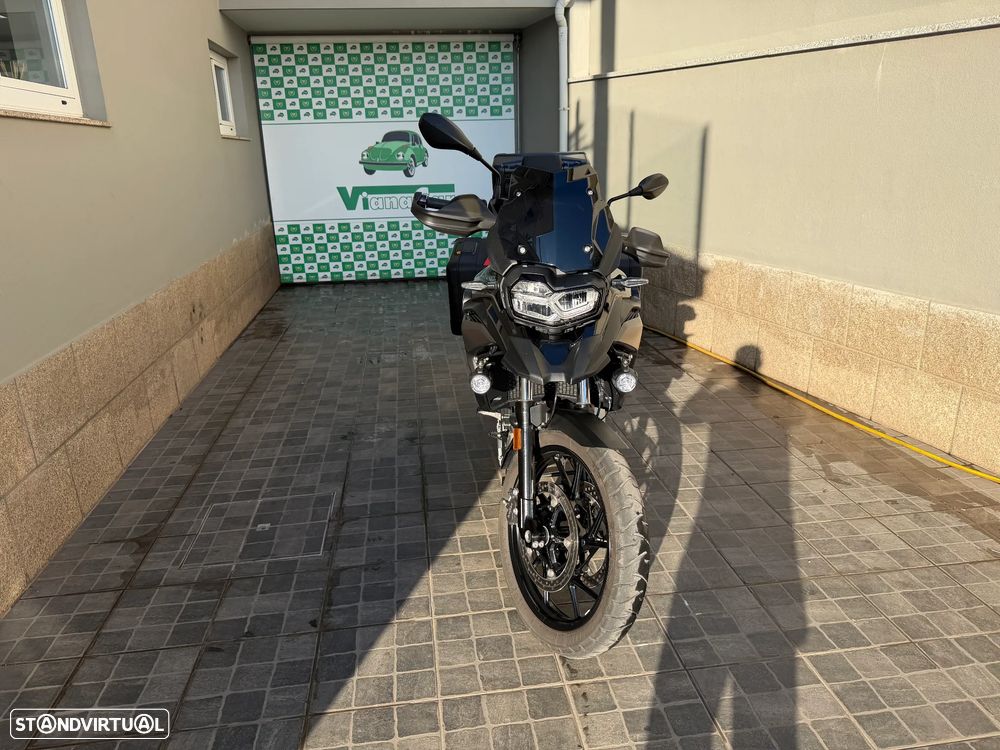 BMW F 750 GS Triple Black - 3