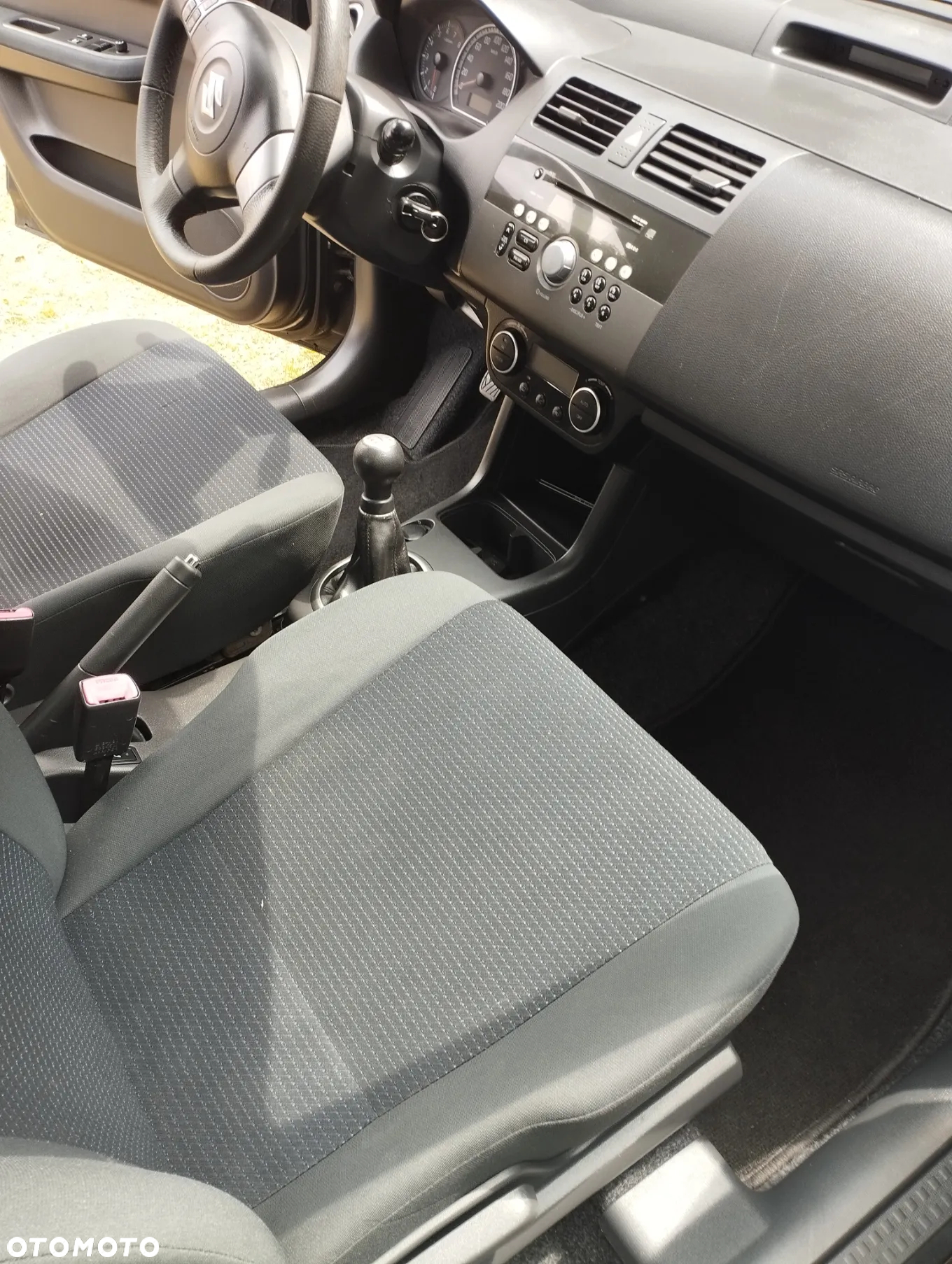 Suzuki Swift - 10