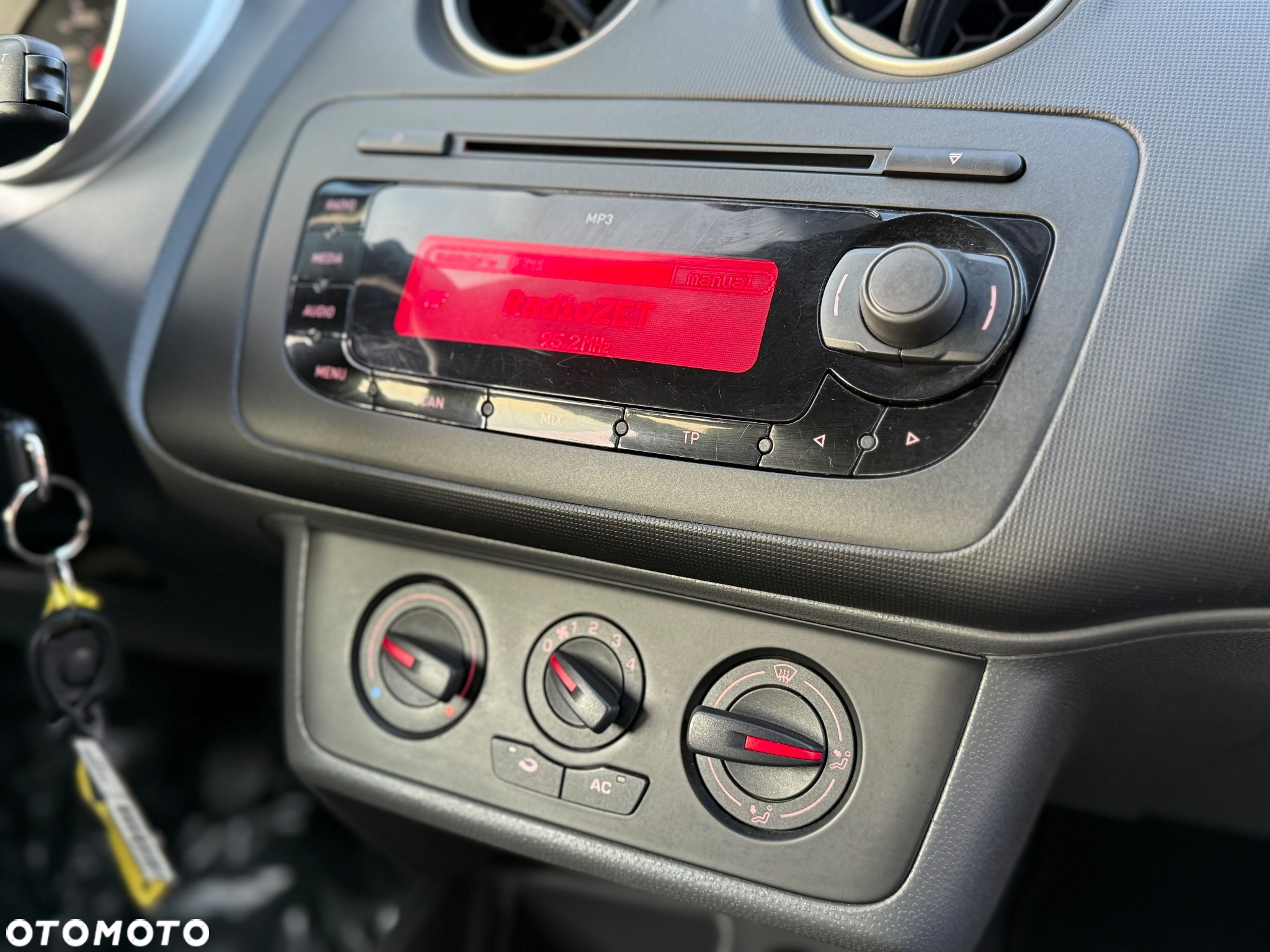 Seat Ibiza SC 1.4 16V Sport - 15