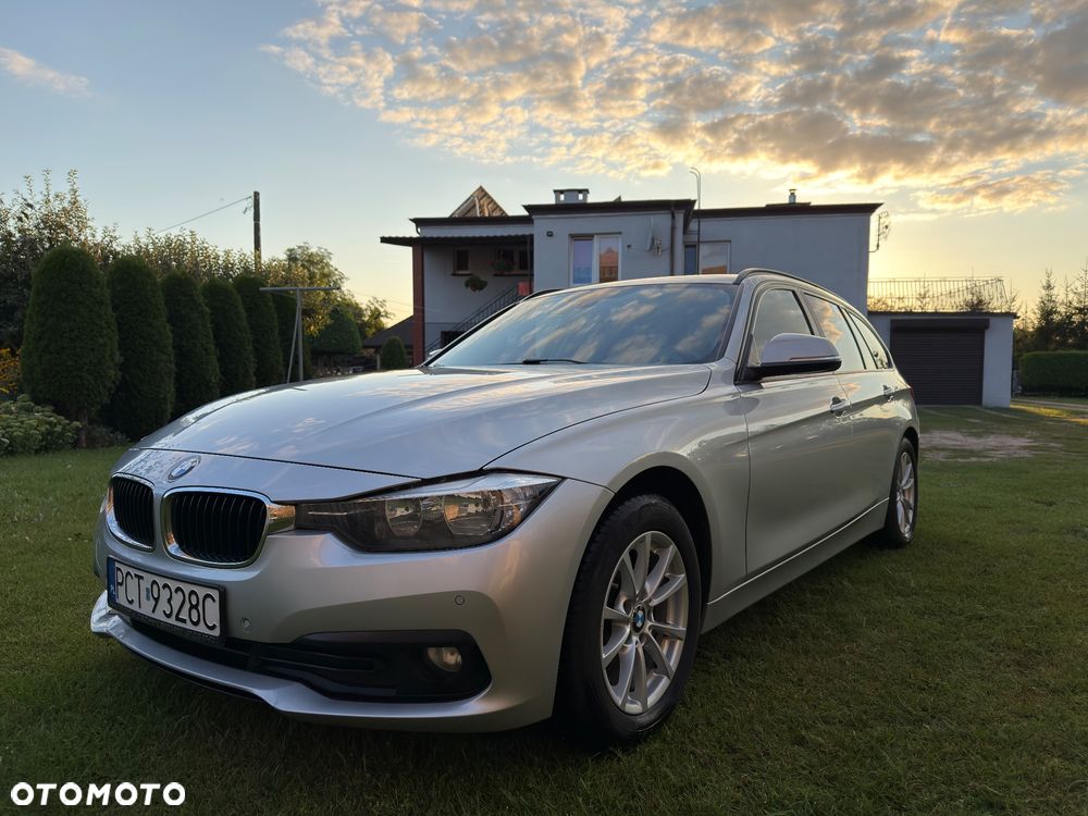 BMW Seria 3 318d - 25