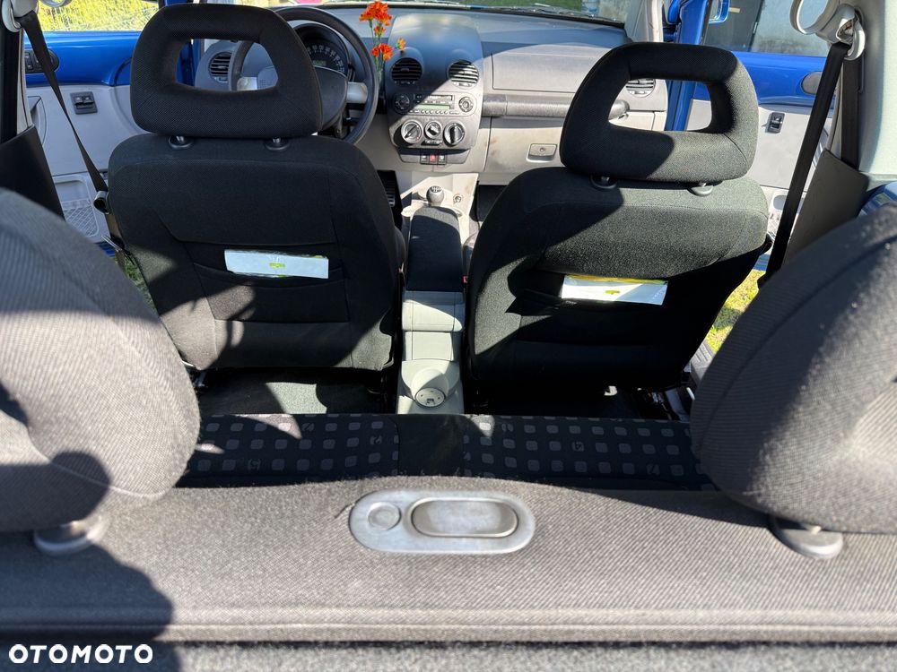 Volkswagen New Beetle 2.0 - 13