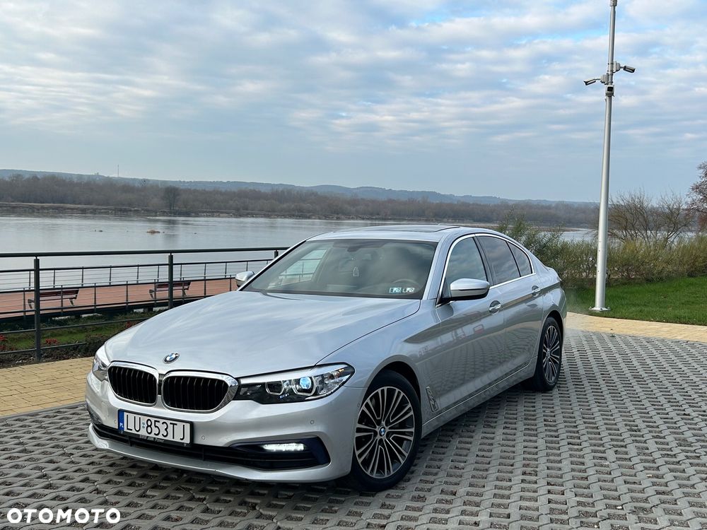 BMW Seria 5 530i xDrive GPF Sport Line sport - 3