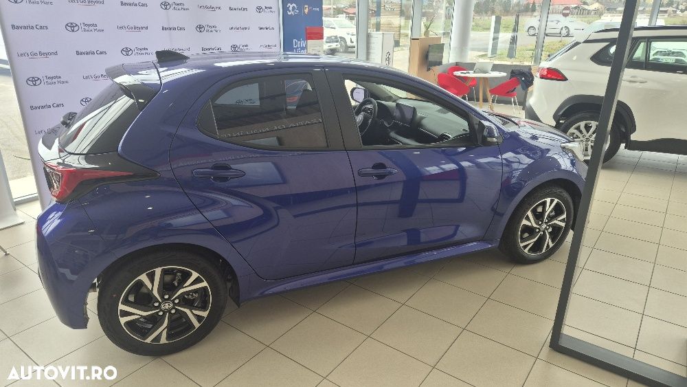 Toyota Yaris 1.5 VVT-i HSD Dynamic - 6