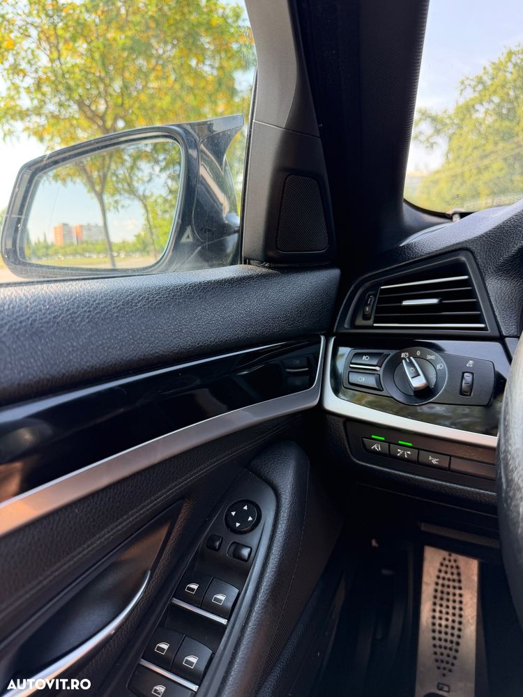 BMW Seria 5 525d Aut. - 9