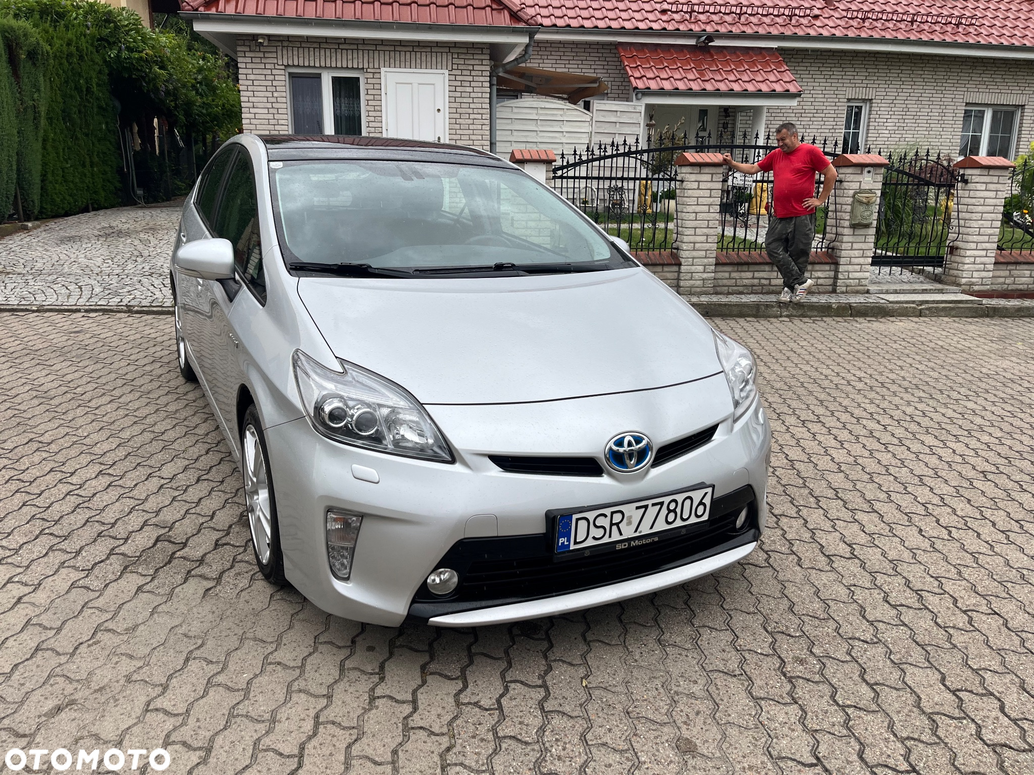 Toyota Prius (Hybrid) Comfort - 11