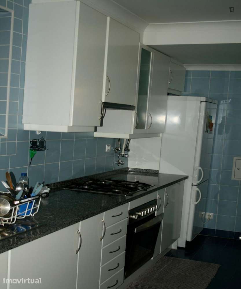 Quarto - localizado em Montes Claros Coimbra - Grande imagem: 5/16