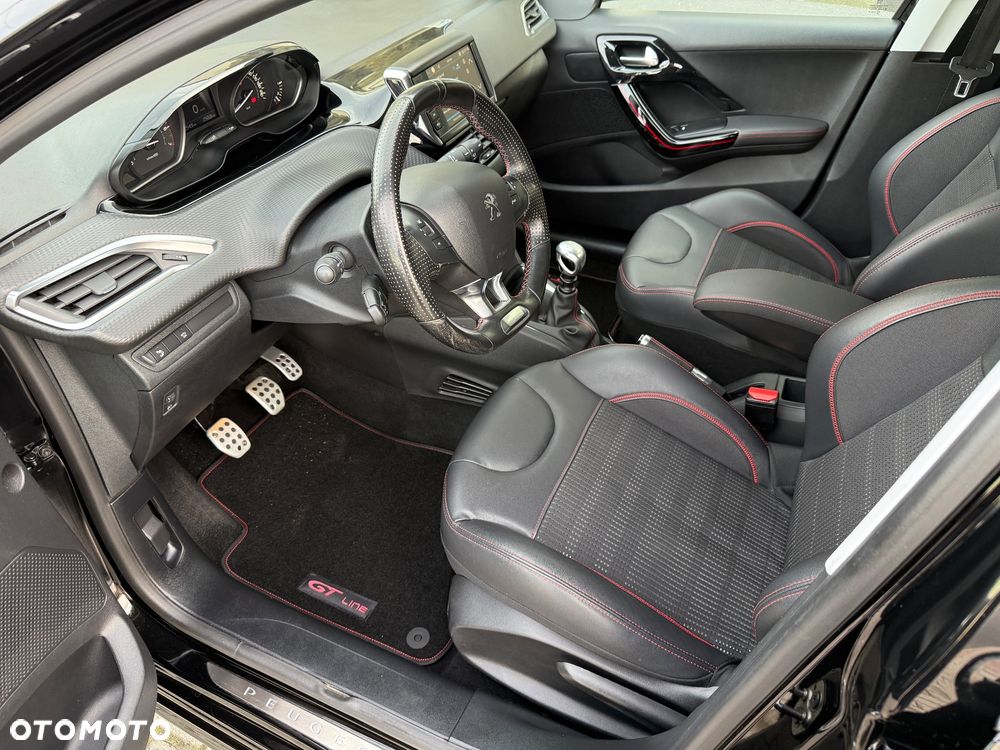 Peugeot 208 1.2 PureTech Allure S&S - 11
