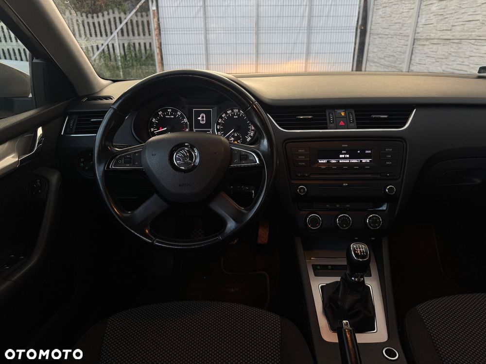 Skoda RAPID 1.2 TSI Ambition - 8