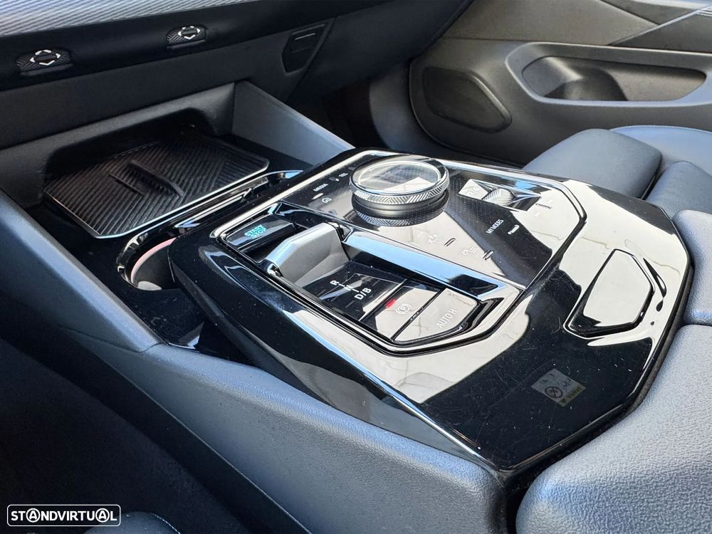 BMW i5 eDrive40 Pack Desportivo M - 11