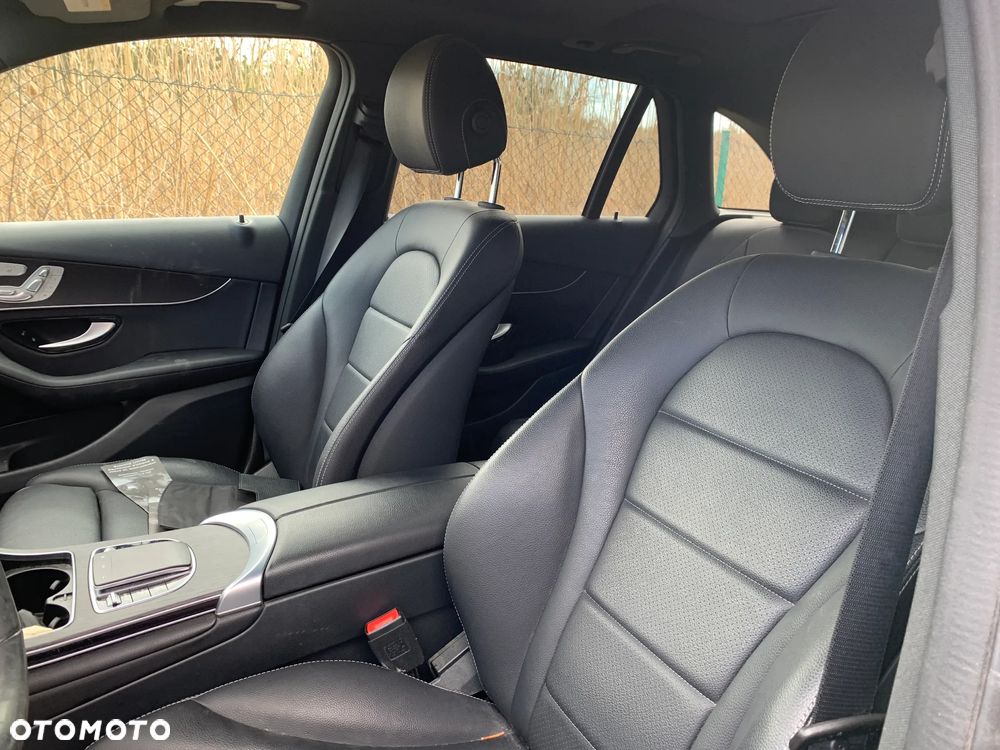 Mercedes-Benz GLC - 11