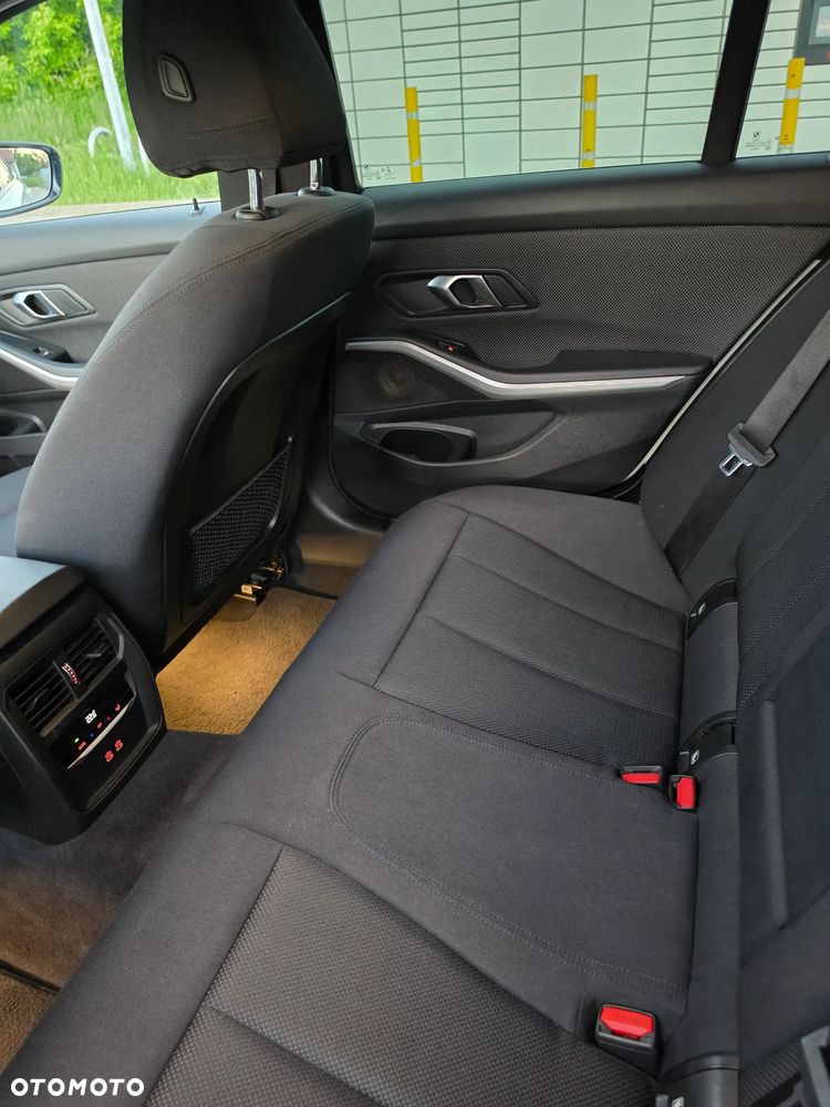 BMW Seria 3 - 20