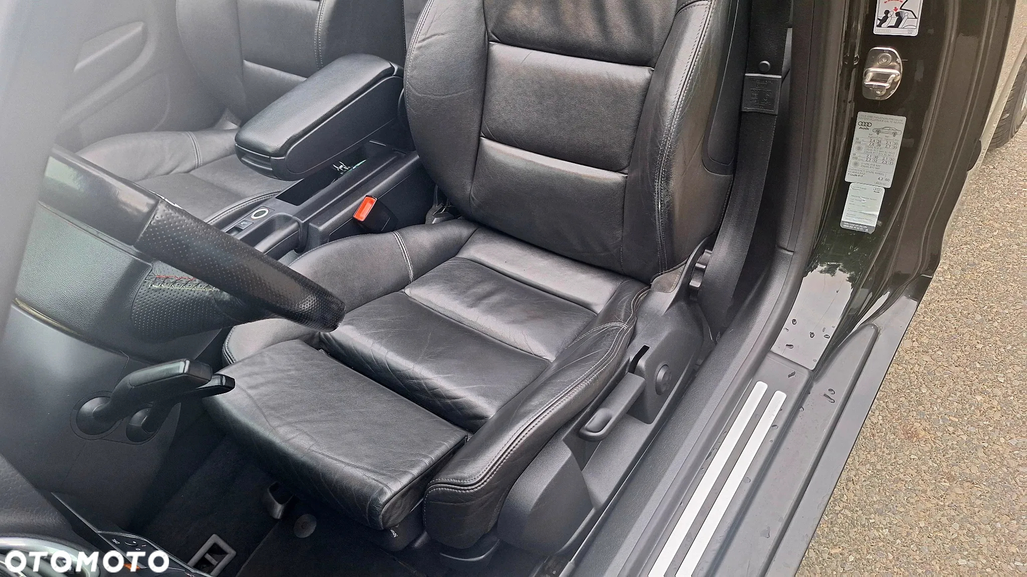 Audi A4 Cabriolet 2.0 TDI DPF multitronic - 14