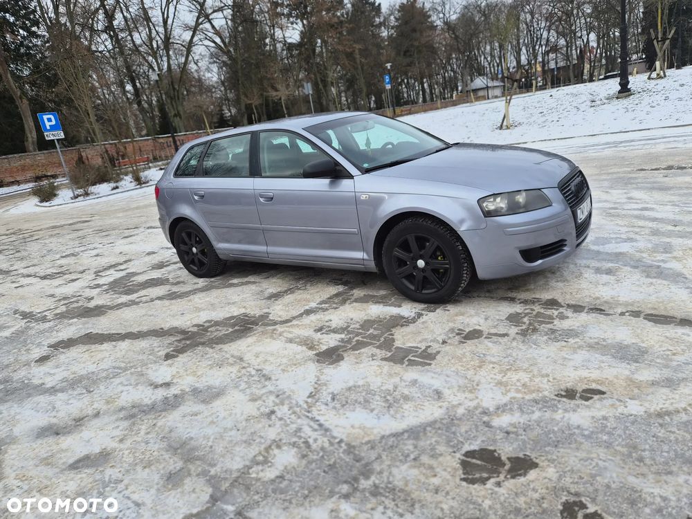Audi A3 Sportback 1.6 FSI Ambition - 3