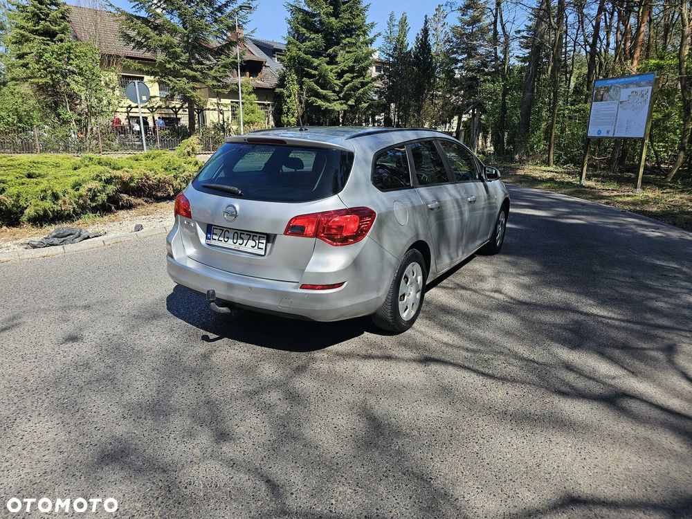 Opel Astra - 4