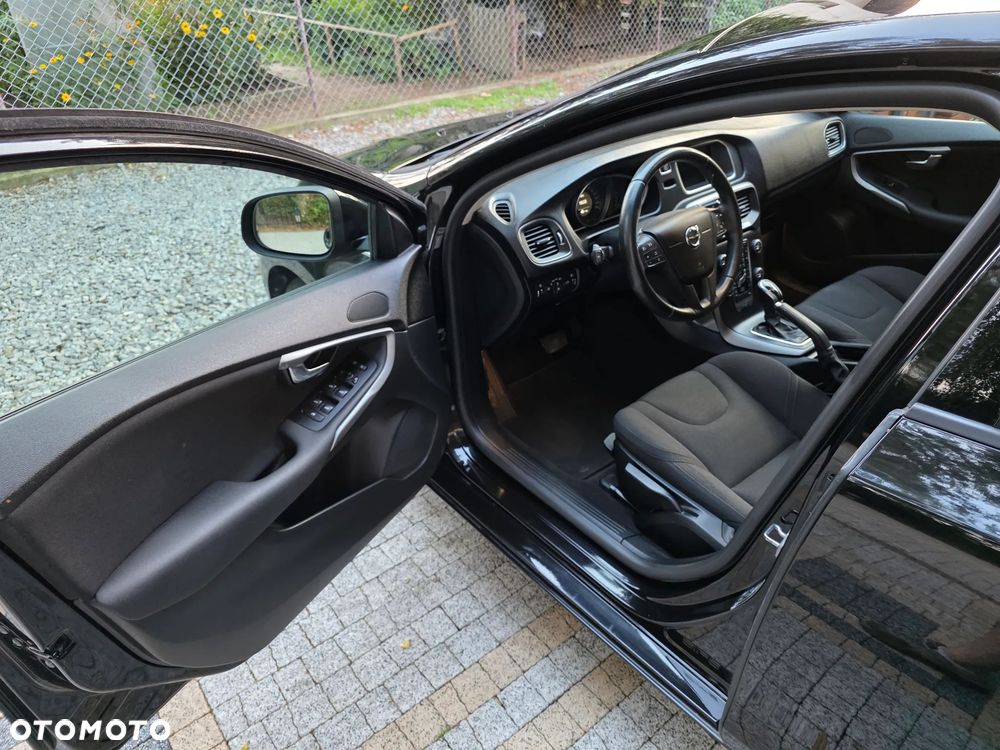 Volvo V40 - 16