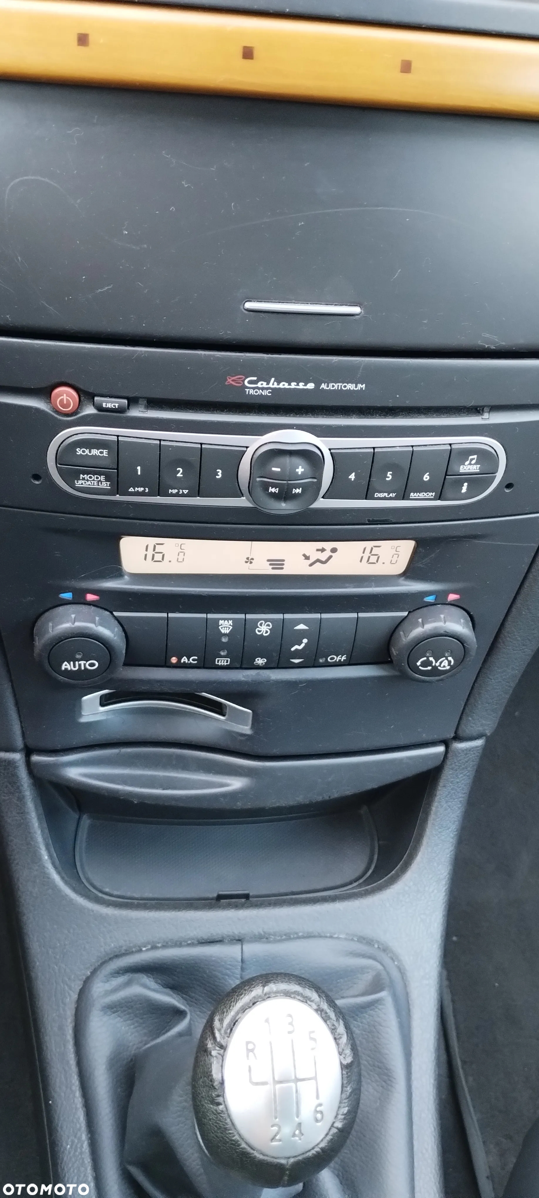 Renault Laguna 2.0 Turbo Initiale - 26
