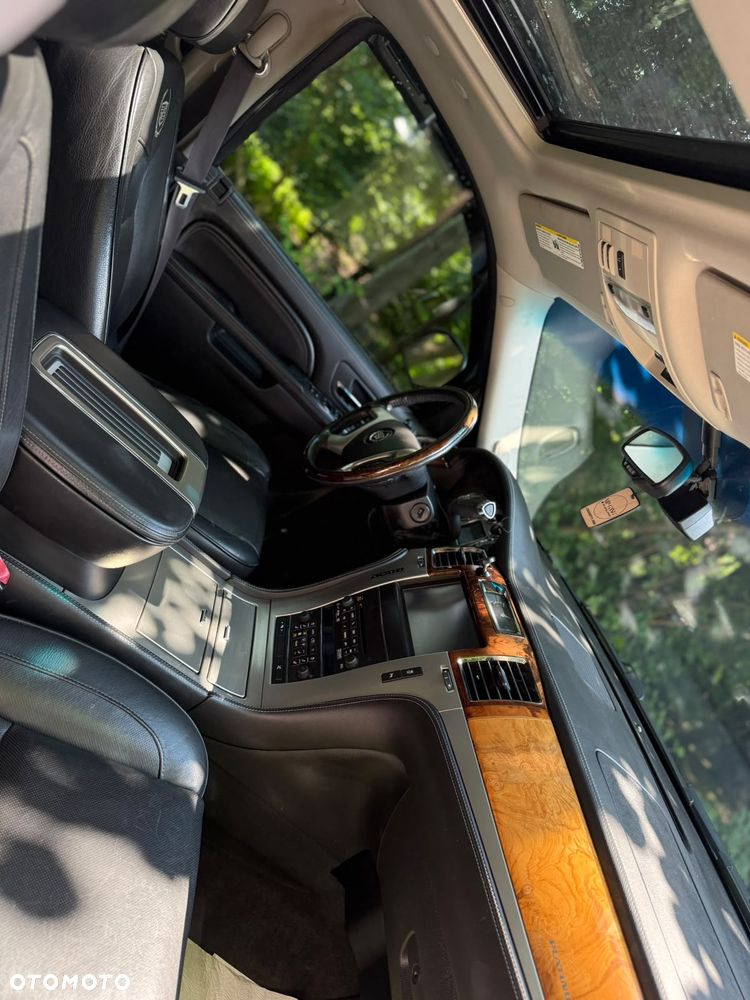 Cadillac Escalade 6.2 V8 Platinum - 9