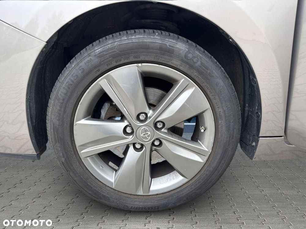 Toyota Verso 2.0 D-4D Premium 7os - 25
