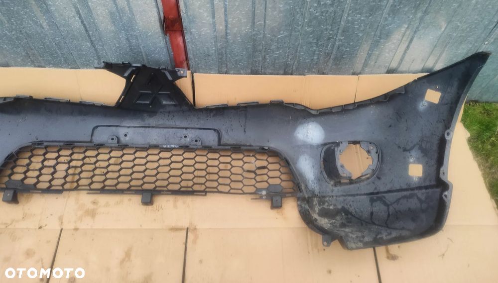 Zderzak przód przedni góra kratka znaczek Mitsubishi L200 2010- Lift - 5